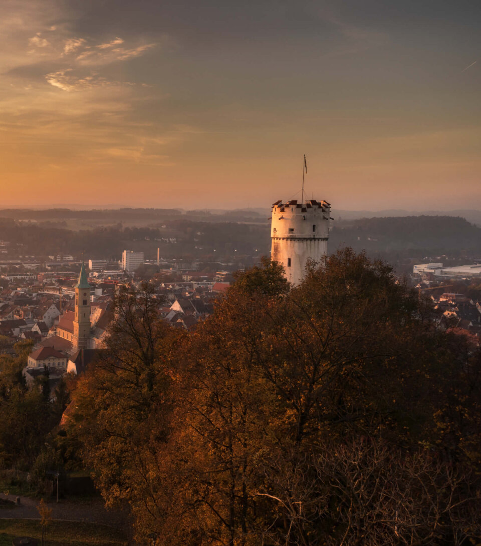 Autumn offer Hotel Kaiserhof Ravensburg – sunset view over the city